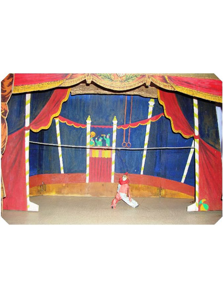 Il circo con funambolo