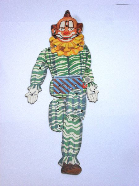 clown con costume verde e bianco